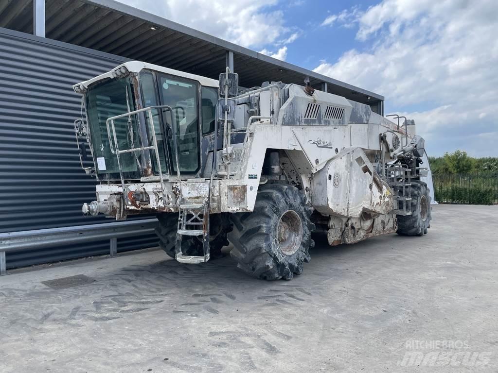 Wirtgen WR 240I Mašine za reciklažu asfalta