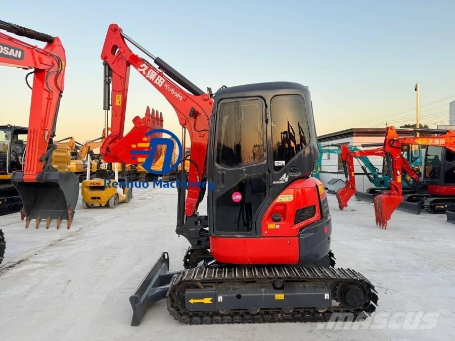 Kubota U 30 Mini bageri < 7t