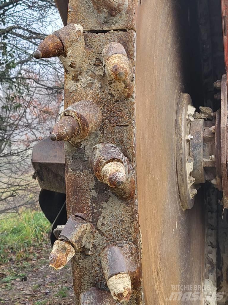 Ditch Witch RT125 Rovokopači freze za kanale Trenčeri