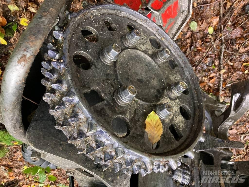 Komatsu 365.1 Glave za kombajne