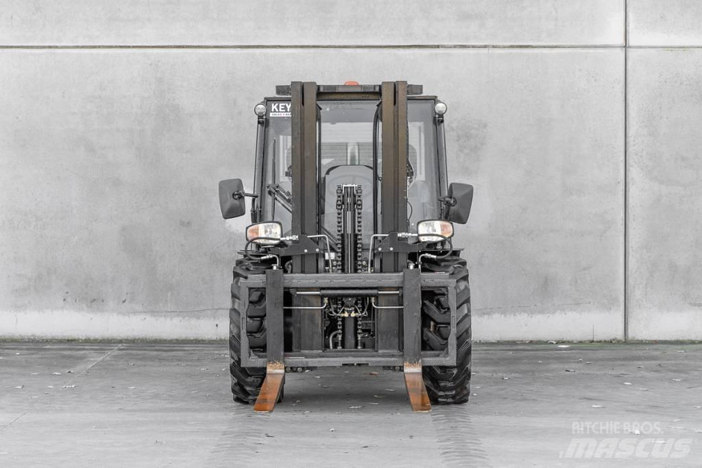 Manitou MC 30-4 Dizelski viljuškari