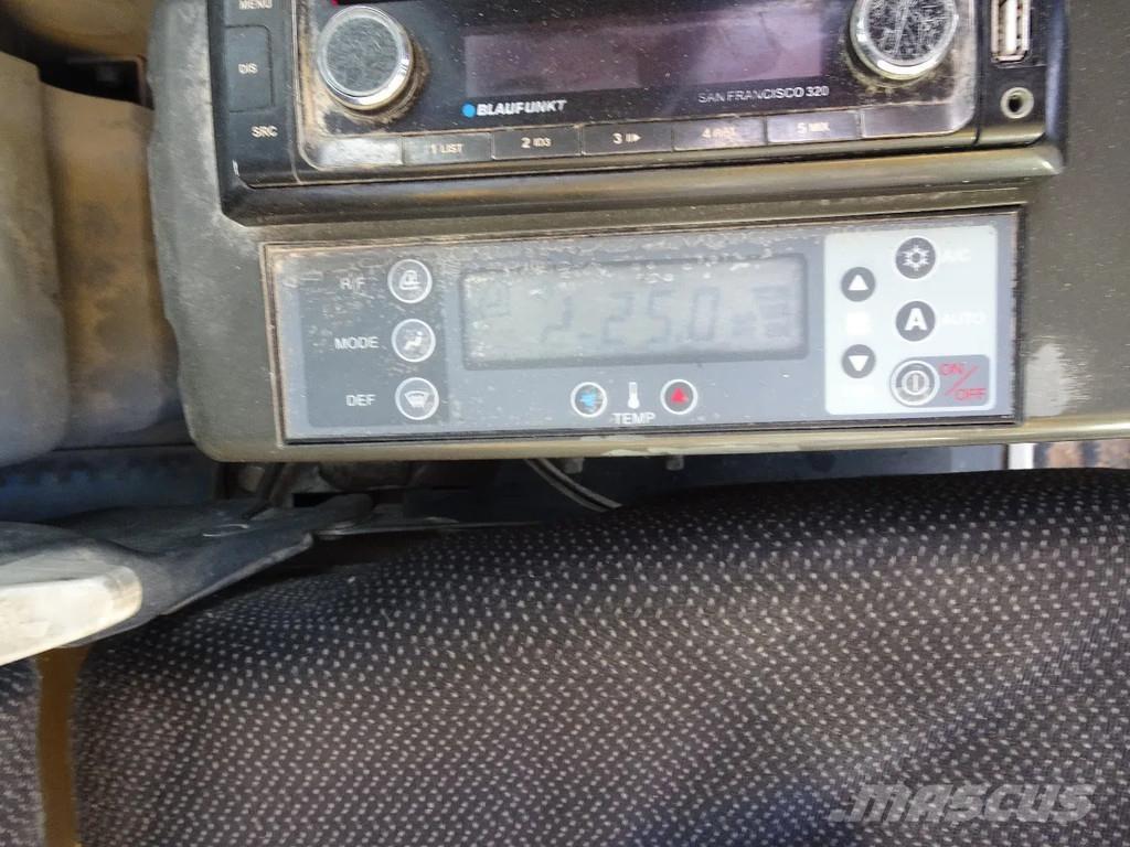 New Holland E235 Bageri guseničari