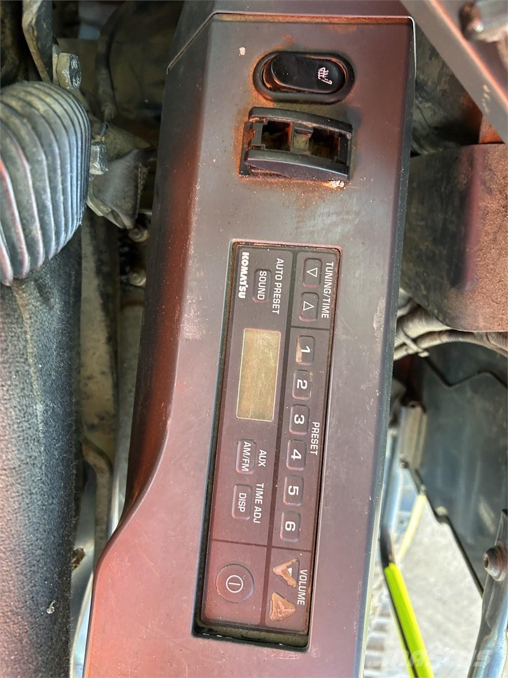 Komatsu PC 138 US-11 Bageri guseničari