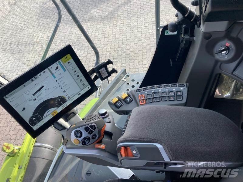 CLAAS LEXION 7500 Kombajni