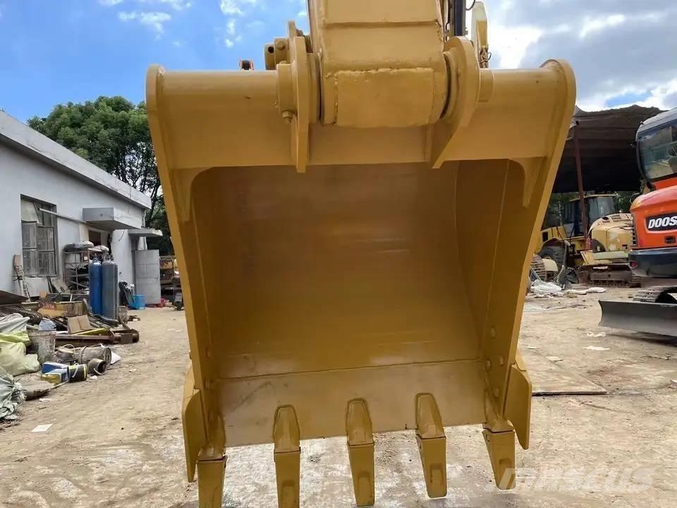 CAT 320C Bageri guseničari