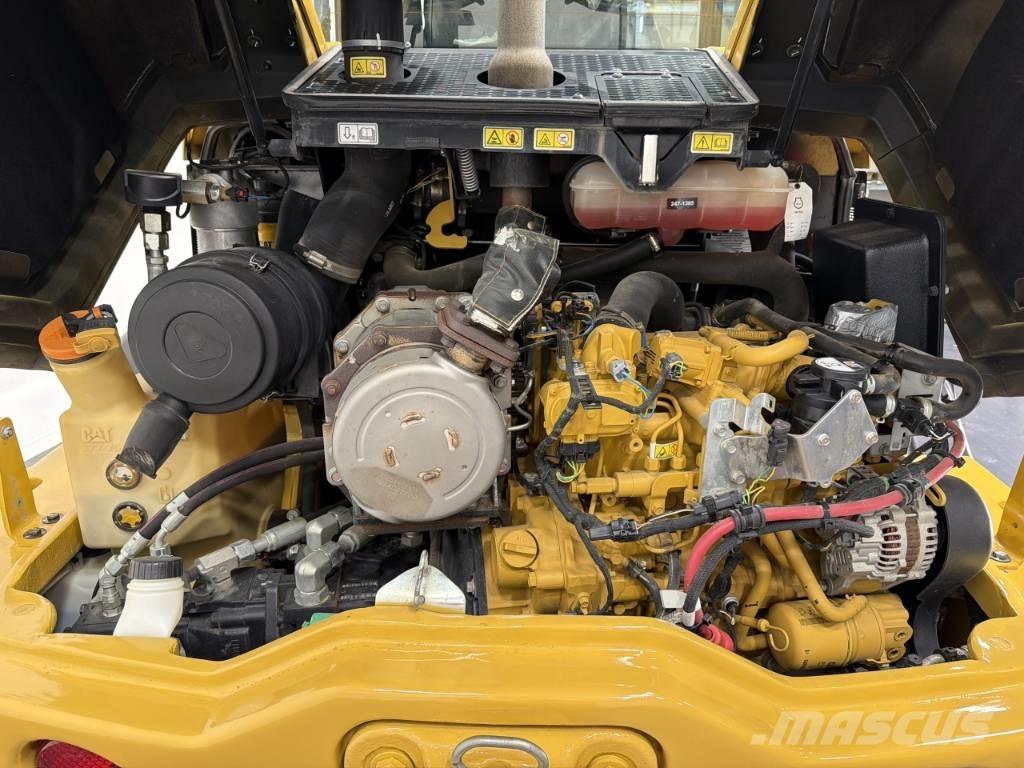 CAT 908M Utovarivači na točkove