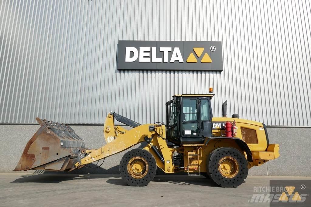 CAT 938M Utovarivači na točkove