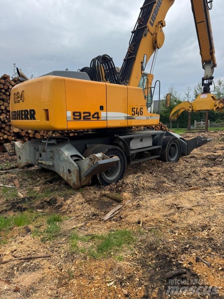 Liebherr A 924 C Utovarivači stabala