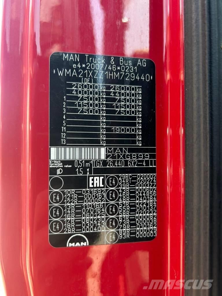 MAN TGX 26.440 Kamioni sa ravan platformom / vitlom