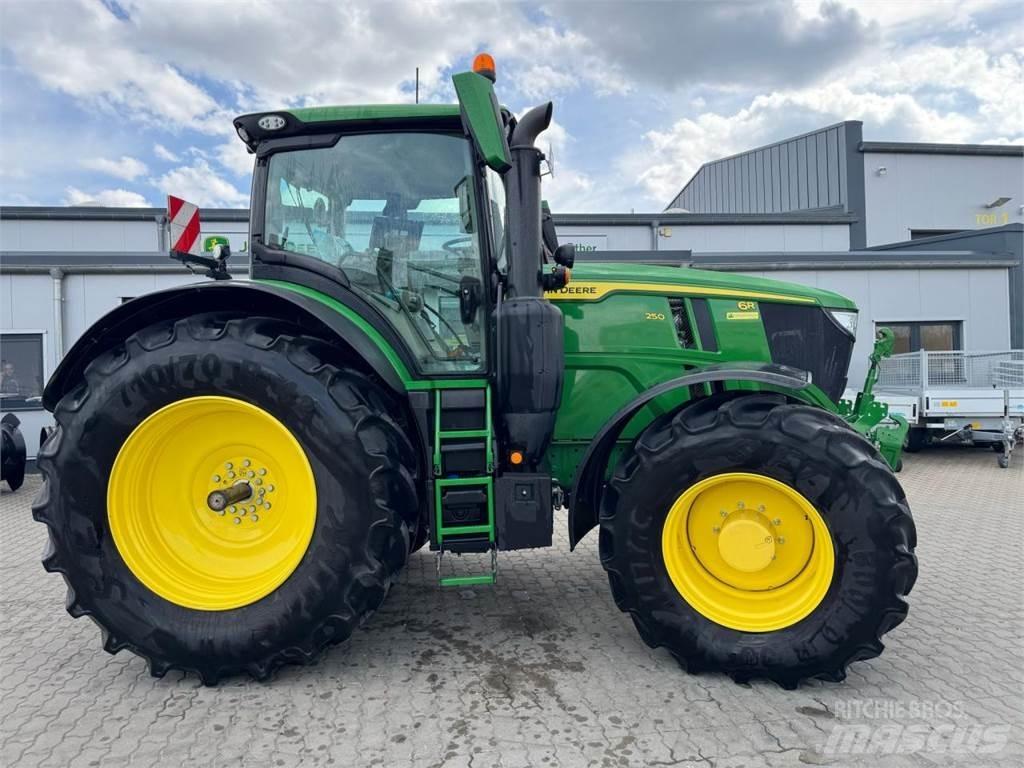 John Deere 6R 250 Traktori