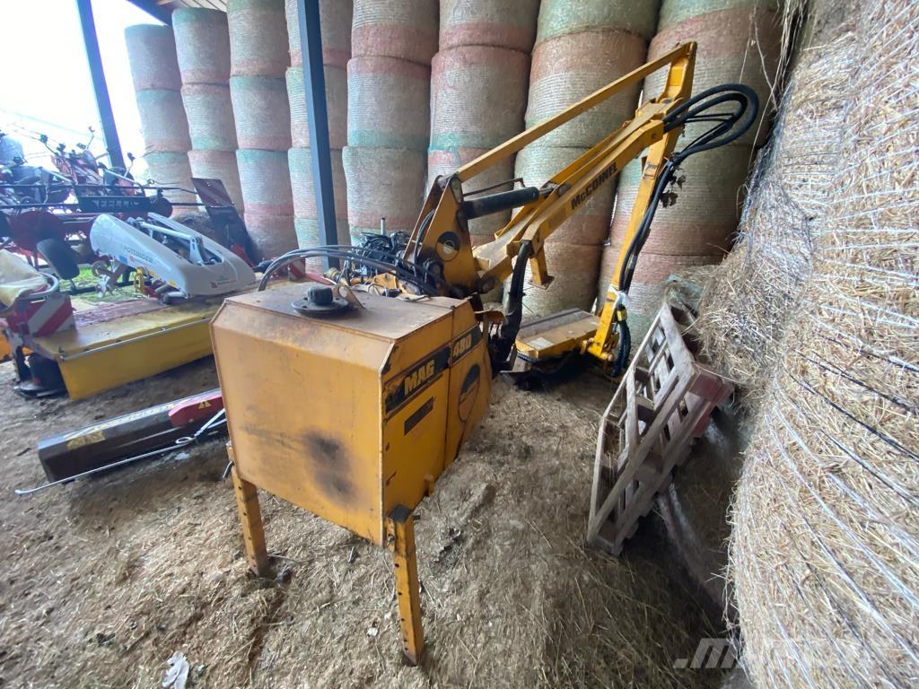 McConnel MAG 480 Kosilice sa postoljem za vuču