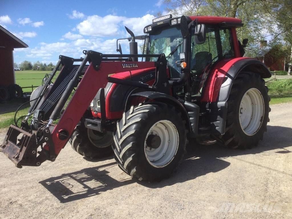 Valtra N 142 Direct Traktori