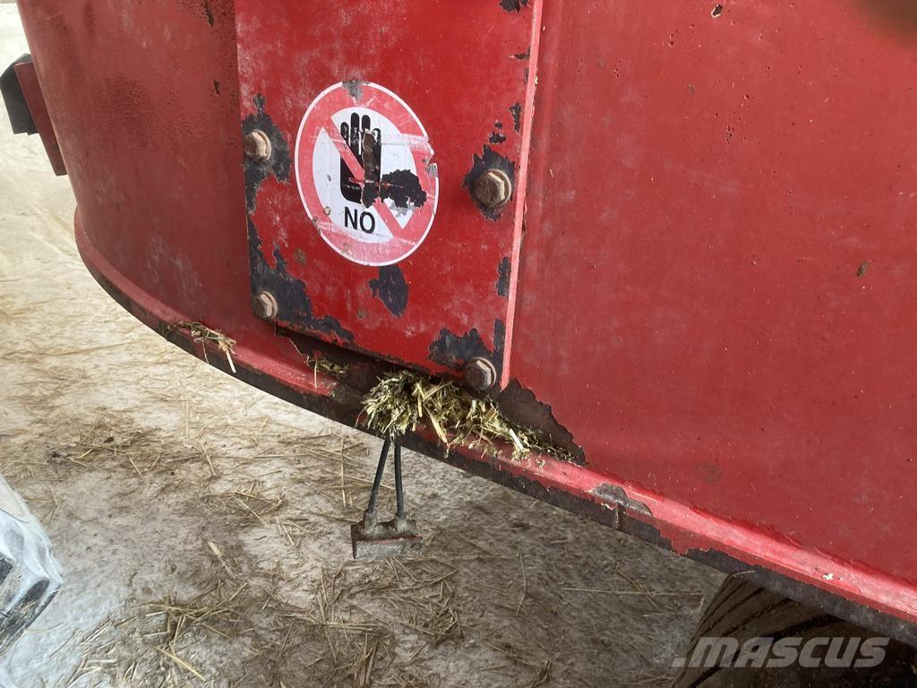 Trioliet AVM 24 Fideri/hranilice