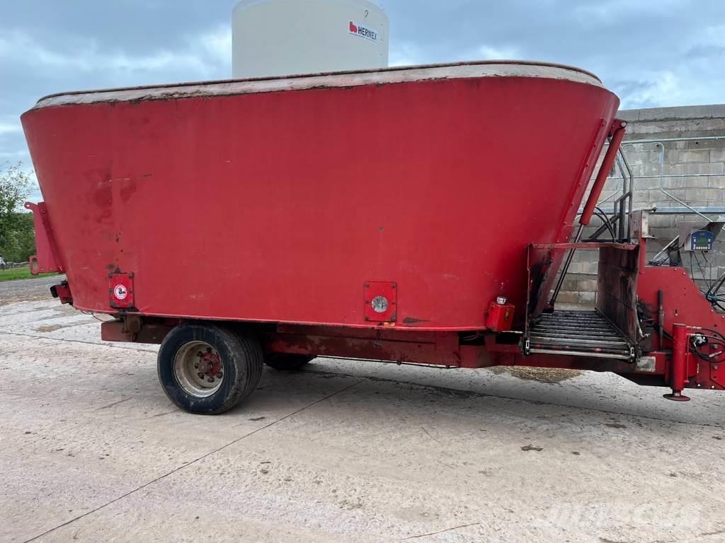 Trioliet AVM 24 Fideri/hranilice