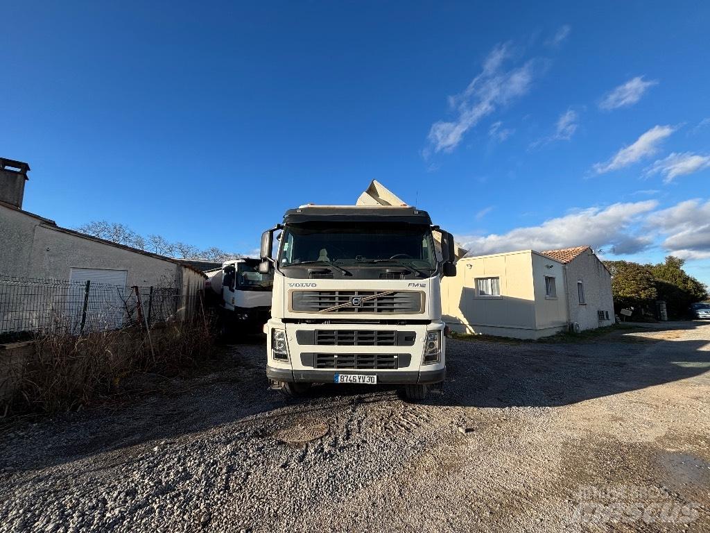 Volvo FM 12 380 Kiperi kamioni