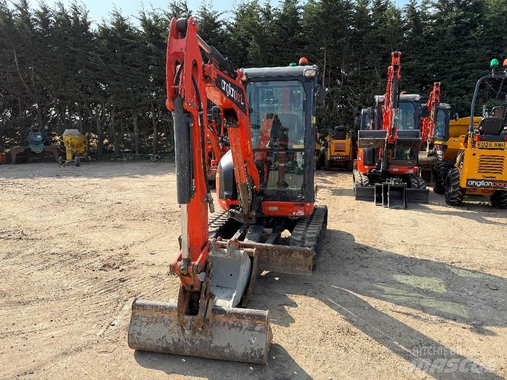 Kubota U 27-4 Mini bageri < 7t