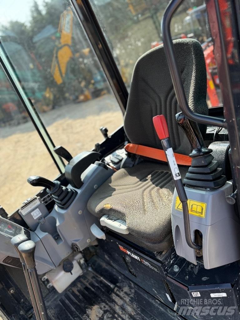 Kubota U 27-4 Mini bageri < 7t