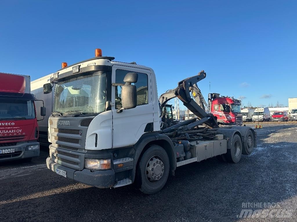 Scania P420 Rol kiper kamioni sa kukom za podizanje tereta