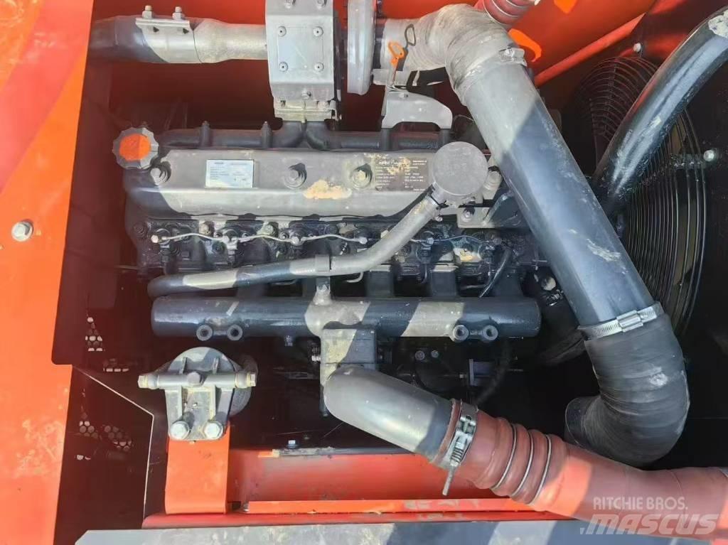 Doosan DX 225 LC Bageri guseničari