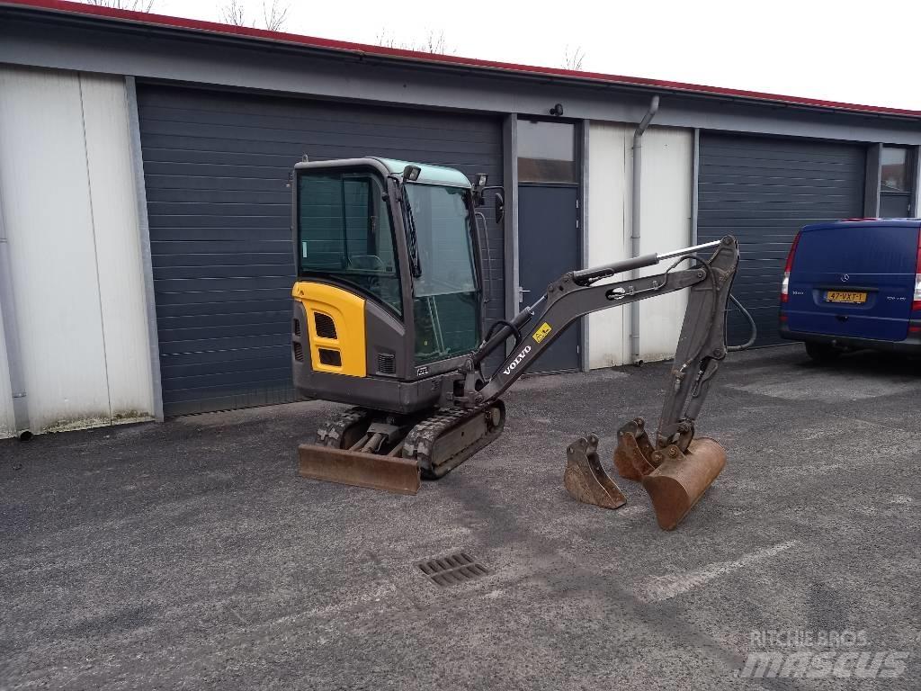 Volvo EC 15 Mini bageri < 7t