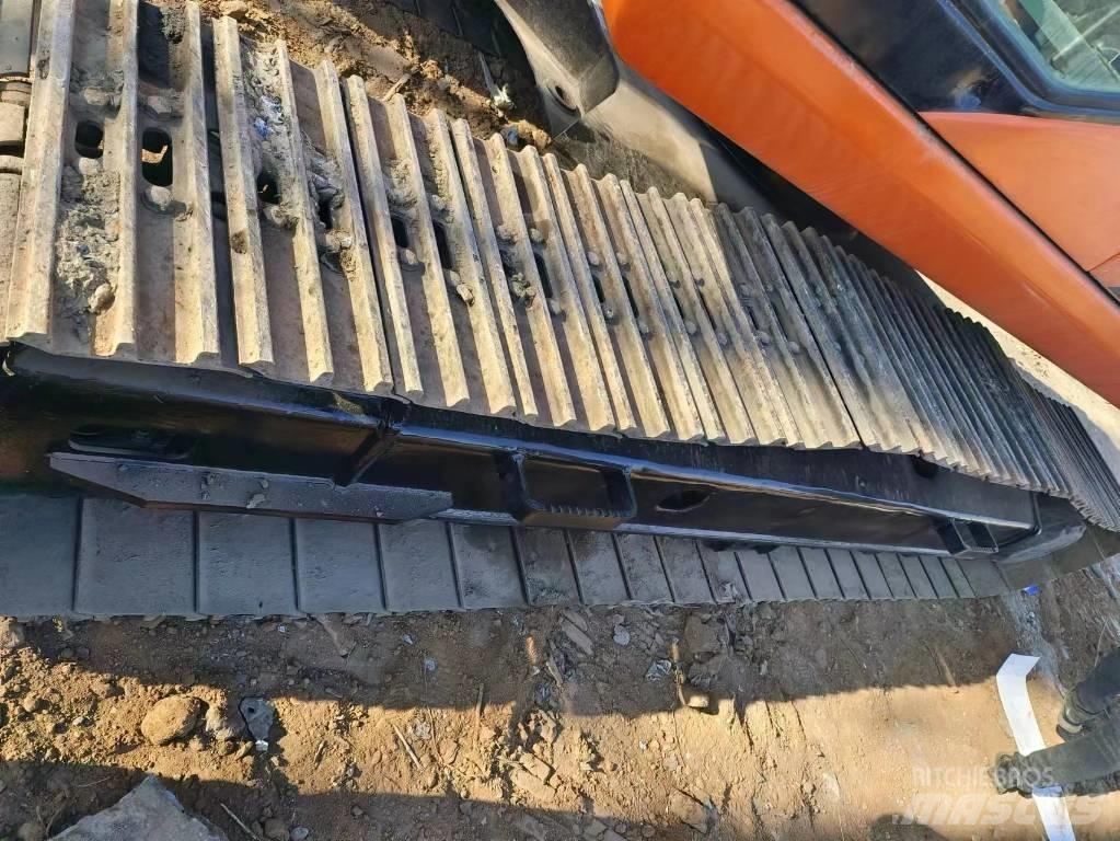 Doosan DH225LC-7 Bageri guseničari