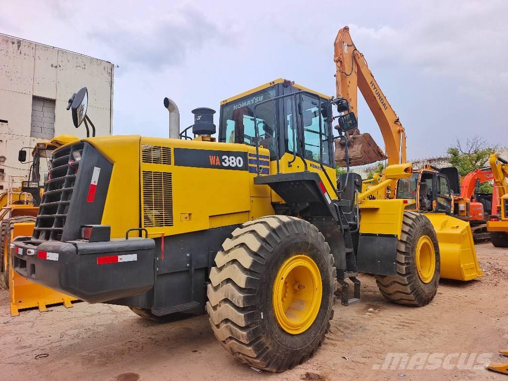 Komatsu WA 380 Utovarivači na točkove