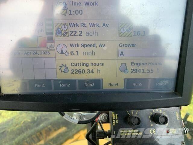 New Holland Fr780 Mašine za stočnu hranu sa sopstvenim pogonom