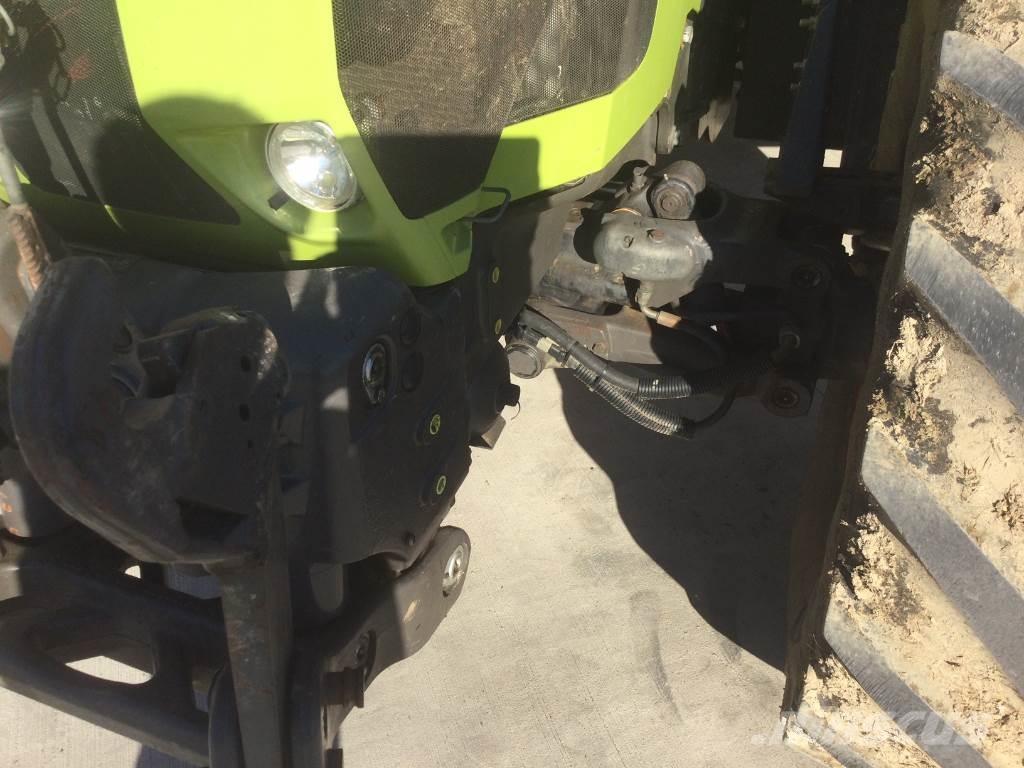 CLAAS ARION 620 Traktori