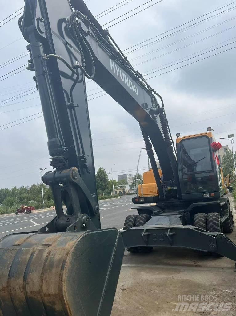Hyundai 210WVS Bageri točkaši