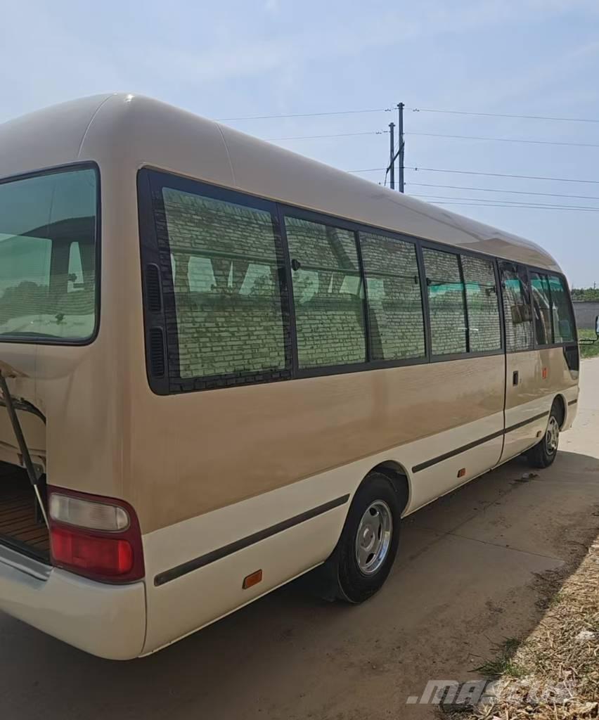 Toyota Coaster Bus Mini autobusi