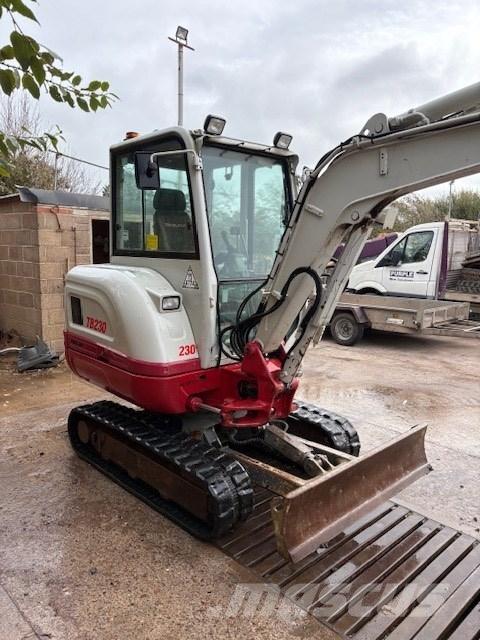 Takeuchi TB 230 Mini bageri < 7t