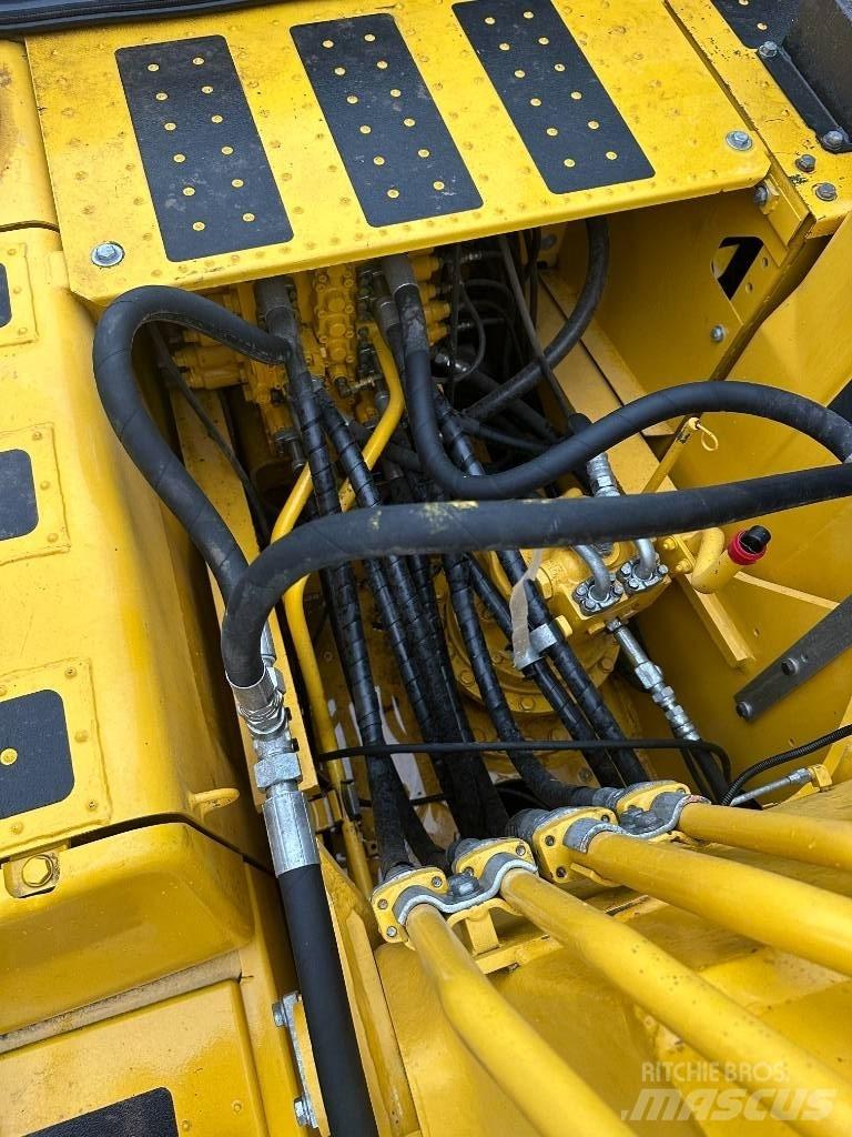 Komatsu PC 200-8 Bageri guseničari