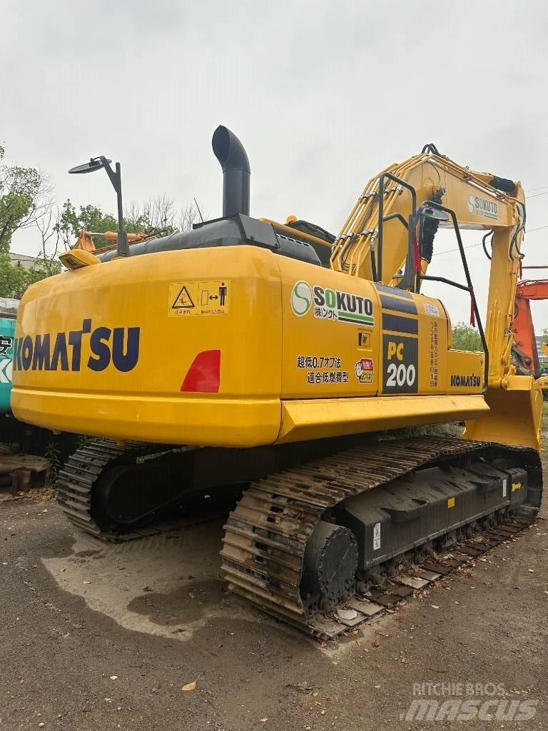 Komatsu PC 200-8 Bageri guseničari