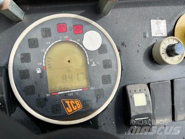 JCB VMT 160-80 Valjci sa duplim bubnjem