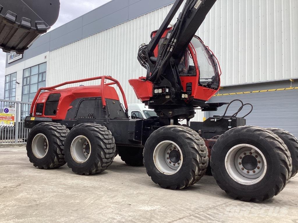 Komatsu 931 XC Harversteri