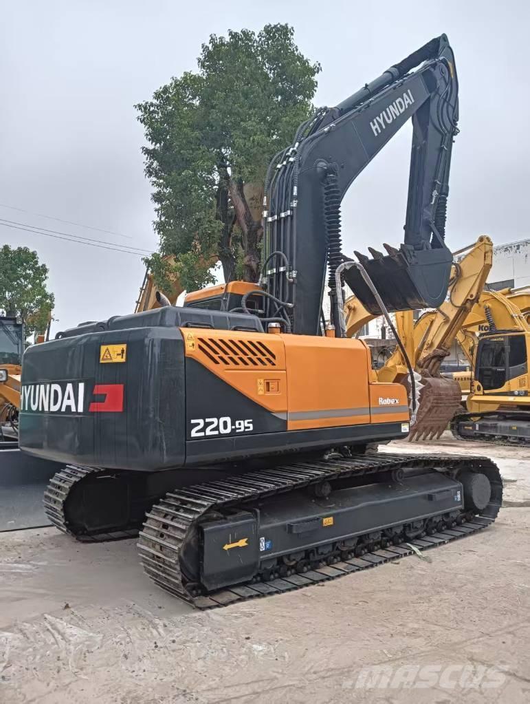 Hyundai 220 LC-9T Bageri guseničari