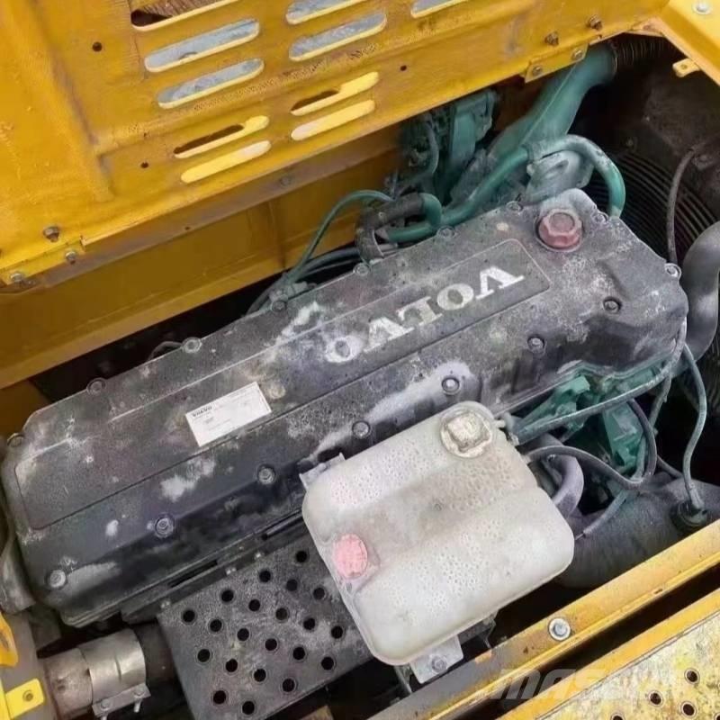 Volvo EC 360 Bageri guseničari