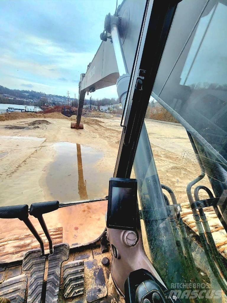Volvo EC300ELR Bageri guseničari