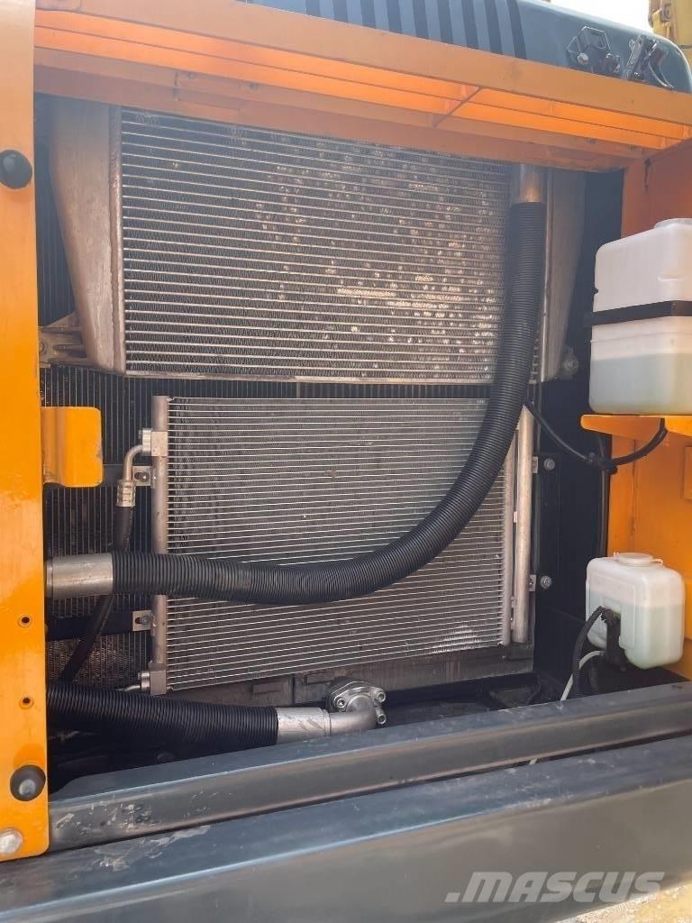 Hyundai 220LC-9S Bageri guseničari