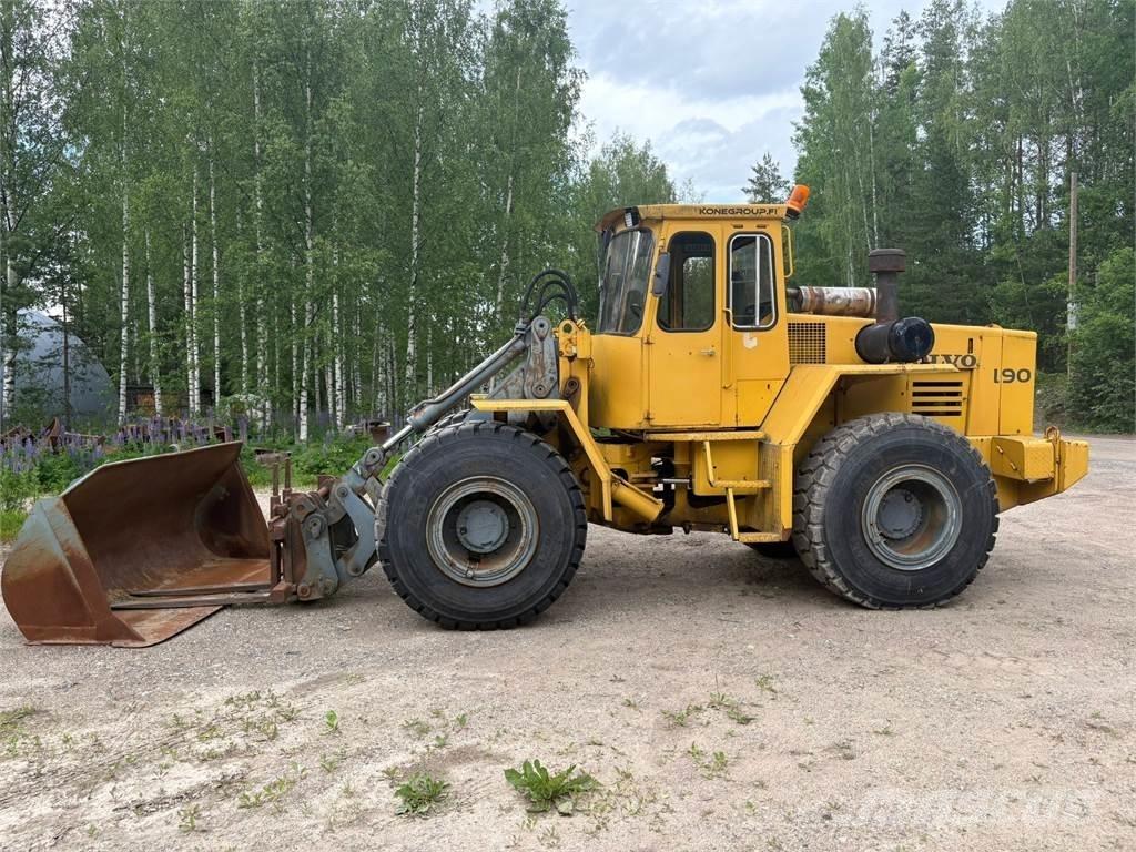 Volvo BM L90 5.5. Utovarivači na točkove