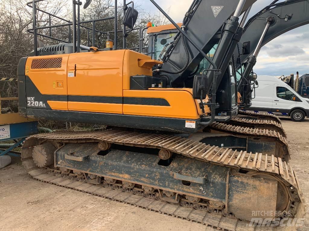 Hyundai HX220A L Bageri guseničari