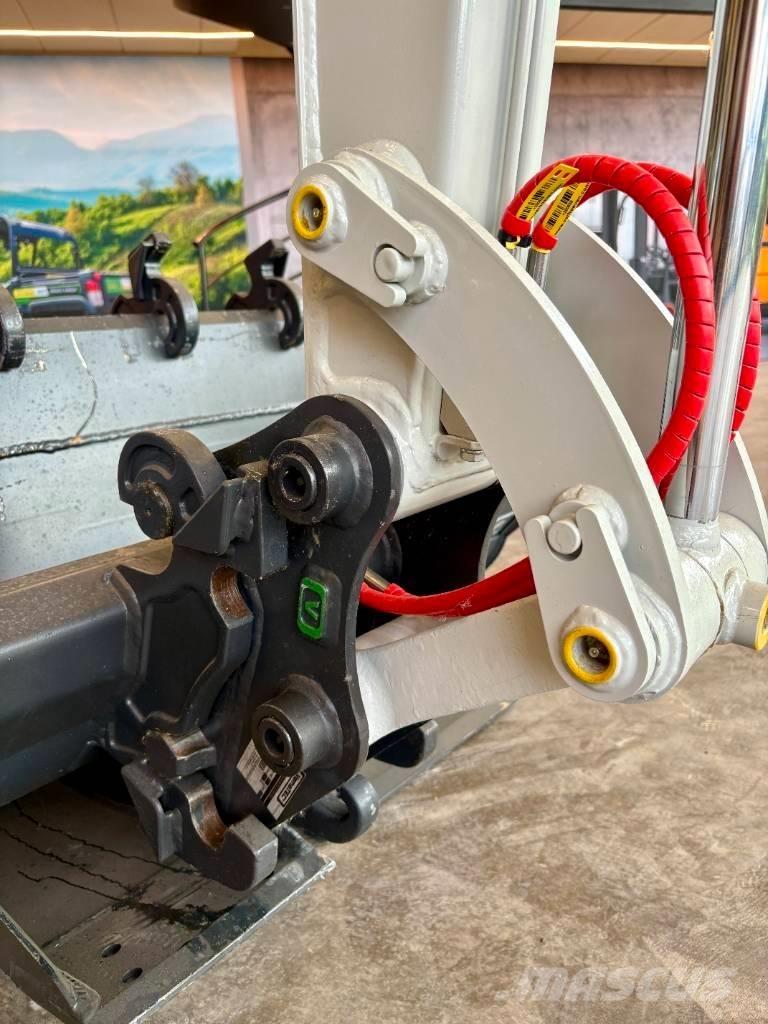 Takeuchi TB 225 Mini bageri < 7t