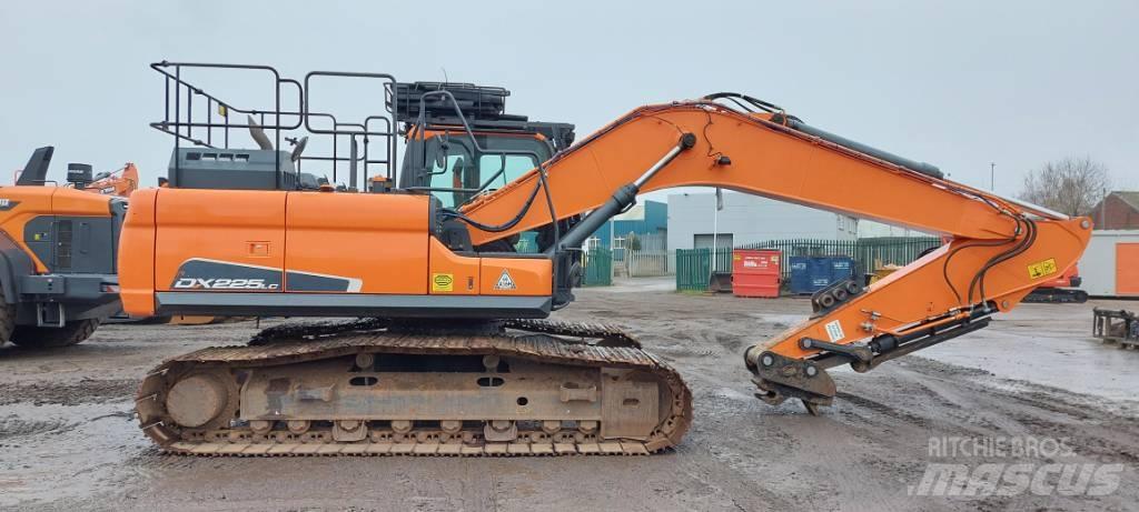 Doosan DX225LC-5 Bageri guseničari
