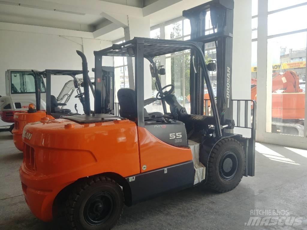 Doosan D55 SC-5 Dizelski viljuškari