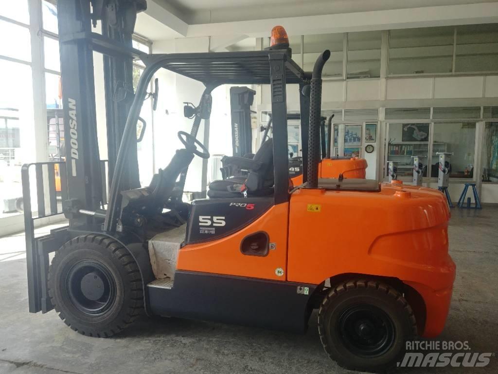 Doosan D55 SC-5 Dizelski viljuškari