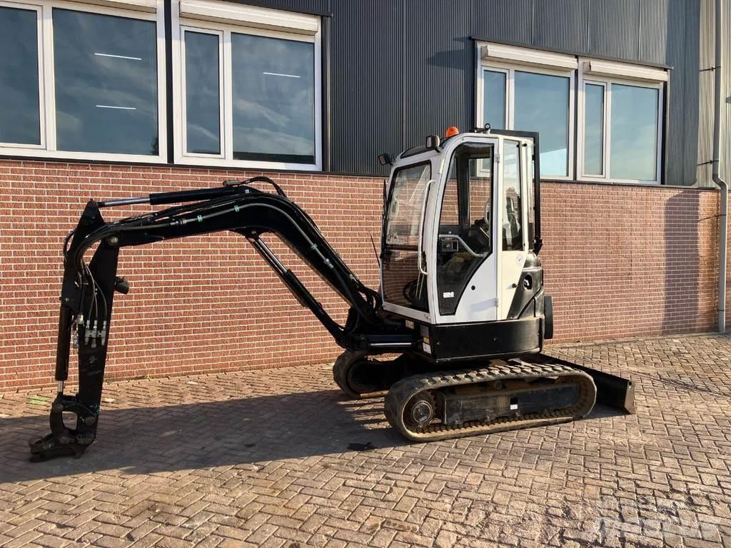 Messersi M28UC Mini bageri < 7t