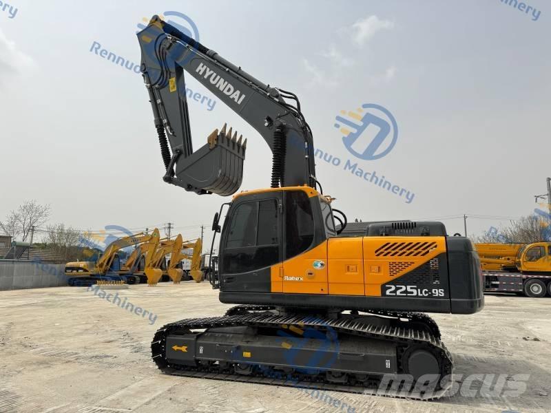 Hyundai 225 LC-9S Bageri guseničari