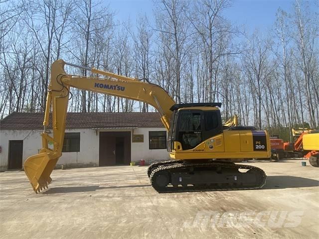 Komatsu PC200-7 Bageri guseničari