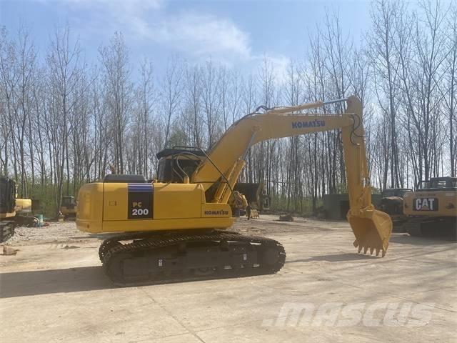 Komatsu PC200-7 Bageri guseničari