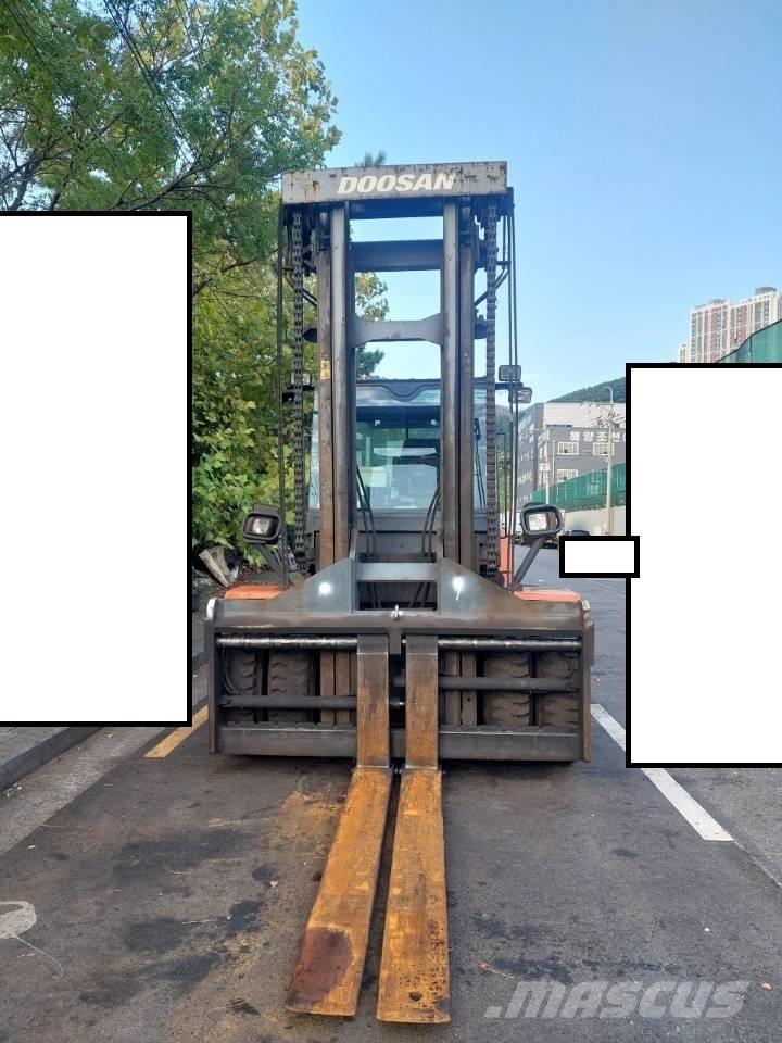 Doosan D 160 S-5 Dizelski viljuškari